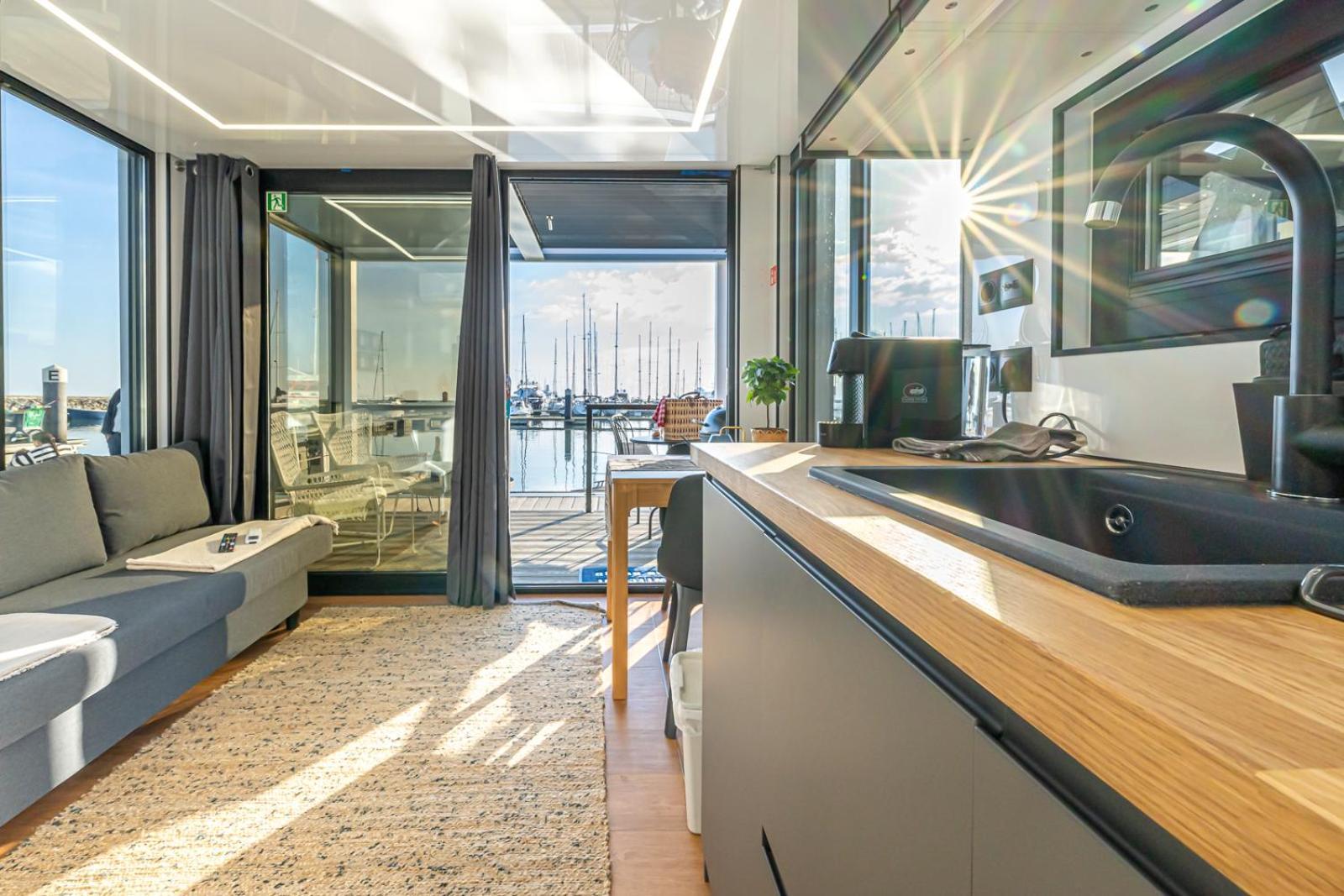 The Homeboat Company Sant'Elmo-Cagliari Exterior photo